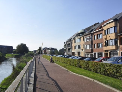 Rustig appartement met dakterras aan de Demerkade