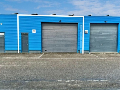 Strategisch gelegen KMO-unit van 250 m² nabij de E313