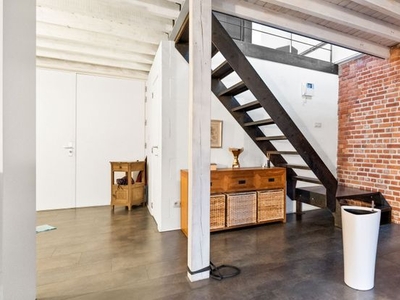 WEZEMAAL - Trendy loft 124 m2 + autostaanplaats + berging