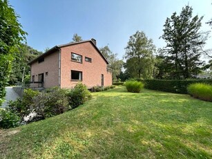 Groot karaktervol huis in le Bois de la Pierre