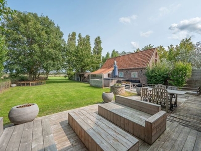 KNOKKE-HEIST RAMSKAPELLE - Landhuis met weide en stal