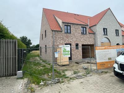 Ruime nieuwbouwwoning met 3 slaapkamers en garage te Koekel