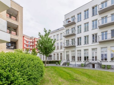 Lichtrijk luxe-appartement te residentie Mozart Leiekouter