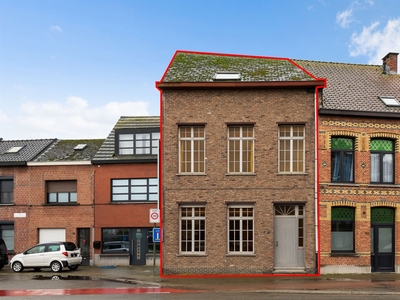 Ruime renovatiewoning met 4 slpkrs te Lier