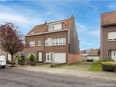 Huis in Voetbalstraat 39 Wijnegem