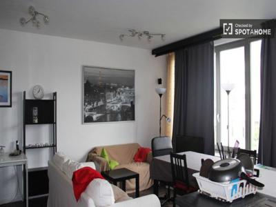 Modern 2-bedroom apartment for rent in central Brussels