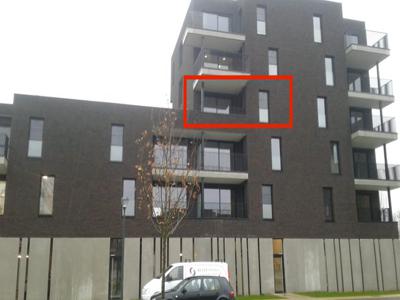 Mooi appartement met overdekte autostaanplaats en berging