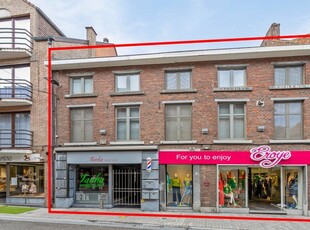 Exclusieve eigendom in DE winkelstraat van Sint-Truiden t...