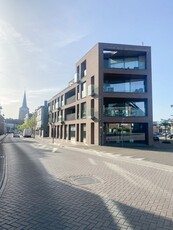 Modern Handelsgelijkvloers Diepenbeek centrum