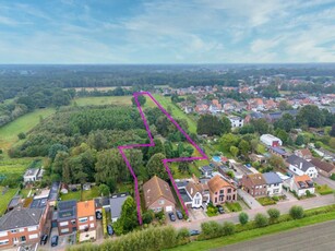 Ruime villa met garage, magazijn en weiland op 9589m²! Ideaa