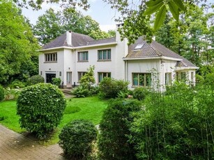 Verrassend ruime, residentieel gelegen villa te Keerbergen