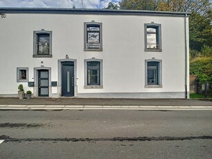 2 slaapkamer huis 4km van Léglise