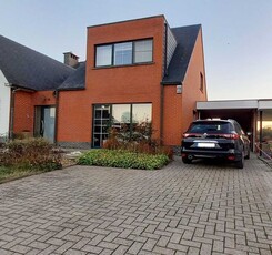 Te koop: moderne woning in groene omgeving