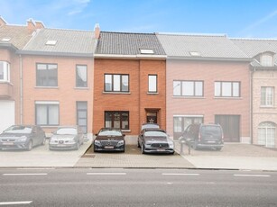 Centraal gelegen woning met 3 slaapkamers en tuin te huur