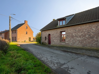 Half-open bebouwing in het groen te hofstade