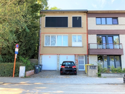 Prachtig totaal gerenoveerd 2 slaapkamer appartement