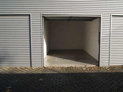 Afgesloten garagebox te huur