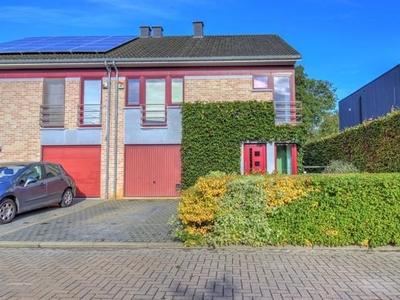 MAISON 4 CHAMBRES AVEC JARDIN ET GARAGE (CLOS RESIDENTIEL)