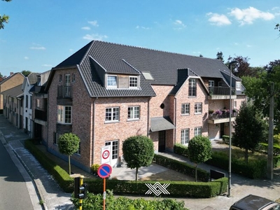 Ruim duplex appartement met zonnige koer te Sint-Amandsberg