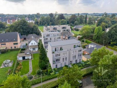 Genieten in alle rust en toch centraal gelegen penthouse van