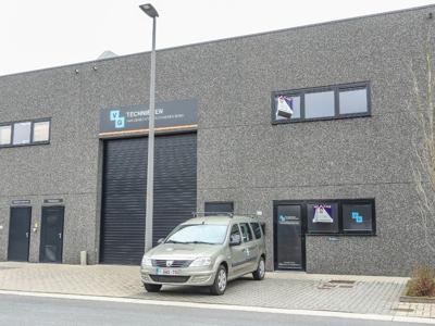 KMO -unit van 230 m2, goed gelegen op Site La Corbeille