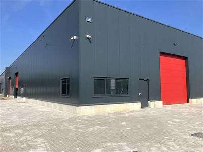 Nieuw, energiezuinige unit van 270 m² op toplocatie