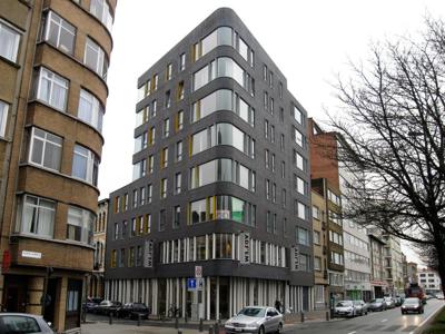 PENTHOUSE APPARTEMENT MET GARAGE TE ZURENBORG