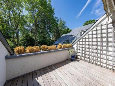 Sterrenwacht, lichtrijk 3-slpk penthouse ± 175 m², terras