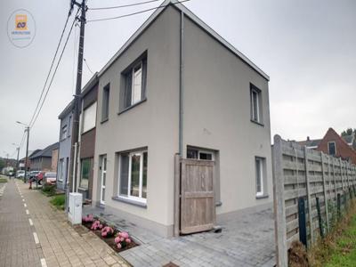 Subliem afgewerkte woning met heel veel comfort