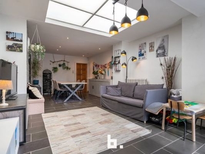 Instapklare woning met garage en tuin