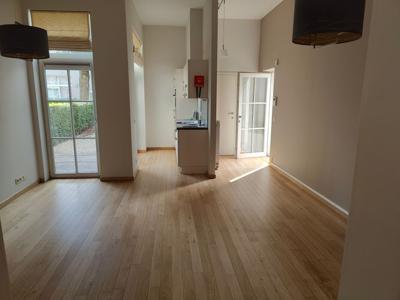 Mooi appartement met tuin & parkeerplaats, centraal gelegen