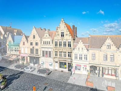 Opbrengsteigendom in historisch gebouw op de Grote Markt te