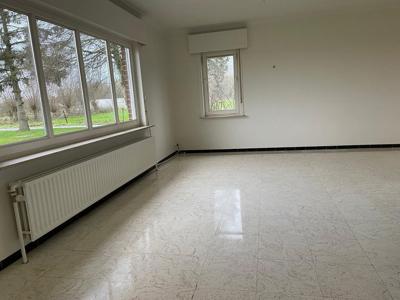 Te huur: landelijke gelegen bungalow woning met 3 slpk.