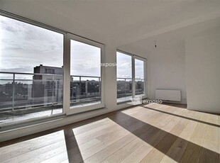 *** OPTION *** Maginifique penthouse 1 chambre+ terrasse ±15