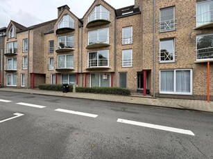 Te huur: 2 slaapkamer gelijkvloers appartement met garage