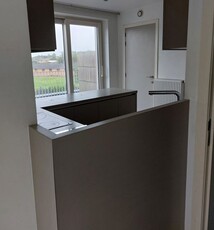 TE HUUR - RUIM APPARTEMENT met 3 slaapkamers