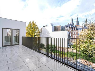 Nieuwbouwappartement met royaal terras in centrum Denderm...