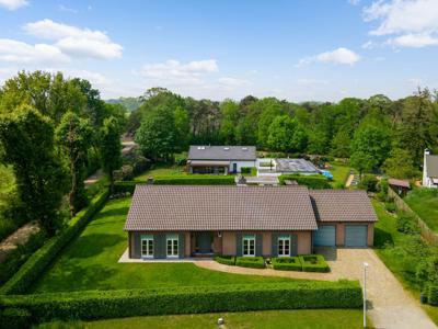 Prachtige villa op perceel van 1.443 m² in een landelijke omgeving