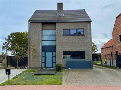 Ruime woning met 3 slaapkamers en tuin