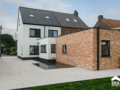 Mooi gerenoveerde woning met 3 slaapkamers in Westerlo