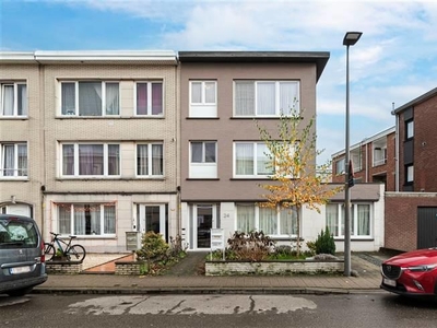 Volledig gerenoveerd appartement (65 m²) met 1 slaapkamer en