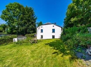 Karaktervolle hoeve met terrein - veel potentieel