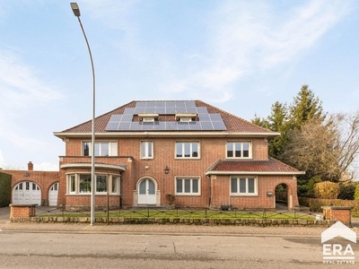 CENTRAAL GELEGEN VILLA MET PRAKTIJK / KANGOEROEWONING