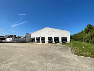 Bedrijfsgebouw te huur in Stationsstraat Oudenburg