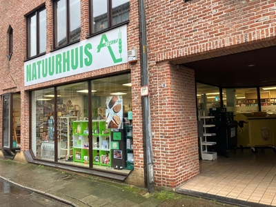 Commercieel handelsgelijkvloers in het hartje van de stad