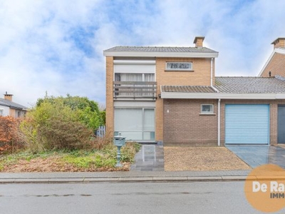 Sint-Niklaasstraat 1, 9620 Leeuwergem, Zottegem