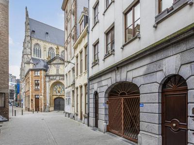 Triplex (147 m²) in de oude stadskern (mogelijk met P)