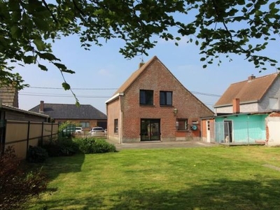 VRIJSTAANDE WONING met ATELIER (80m²) op liefst 713m²!