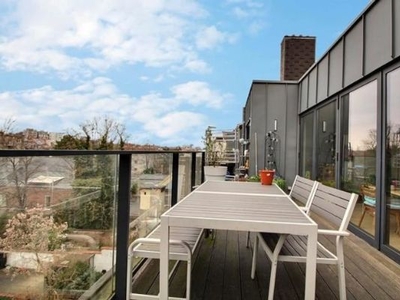 Flagey - Beautiful 3 bd penthouse with a 21sqm terrace