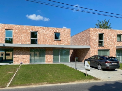 Prachtige nieuwbouwwoning met 3 slaapkamers, carport en tui